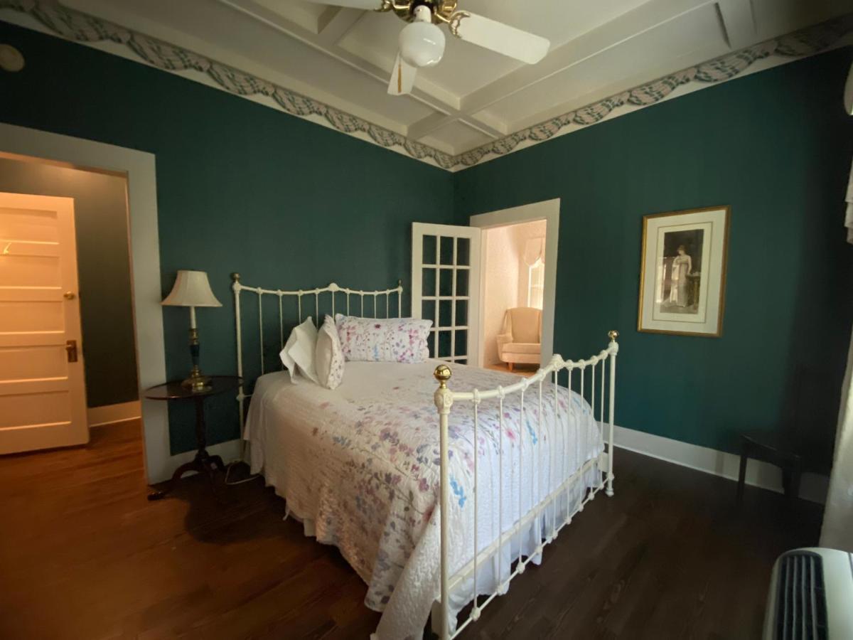 Inn On The River Glen Rose Esterno foto
