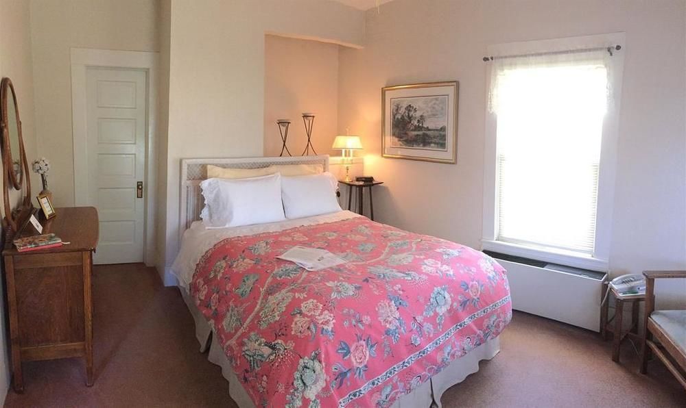 Inn On The River Glen Rose Esterno foto