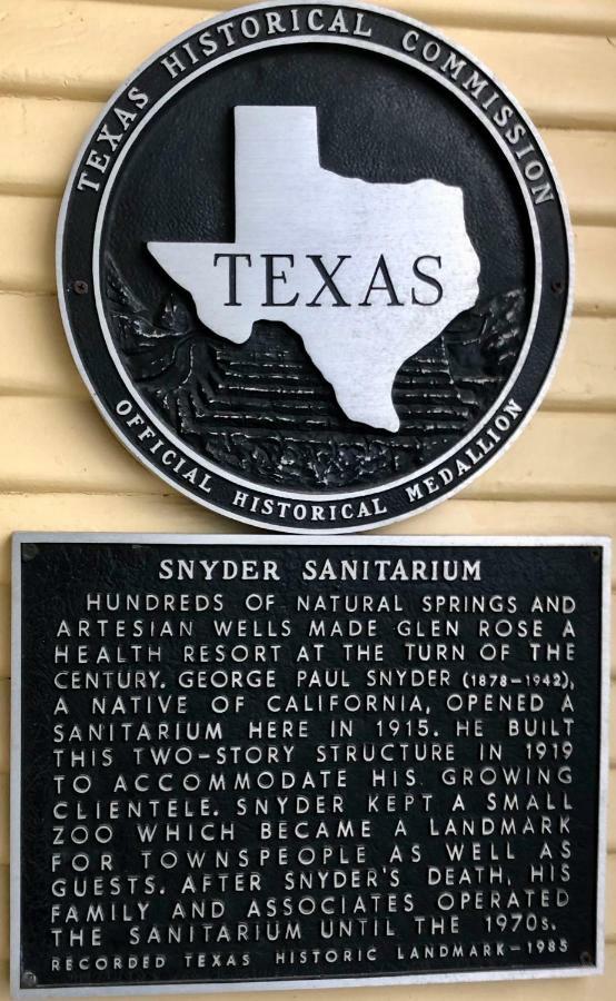 Inn On The River Glen Rose Esterno foto